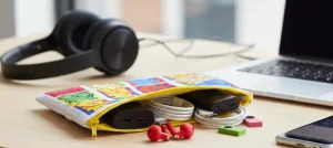 Estuche Oficial de Pollo Feliz.